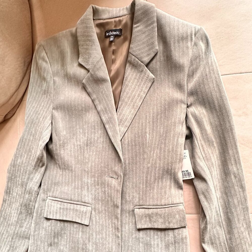 Le Chateau Grey Pencil Skirt And Jacket Suit Set - ( Size 3/4 ) New - Picture 5 of 8